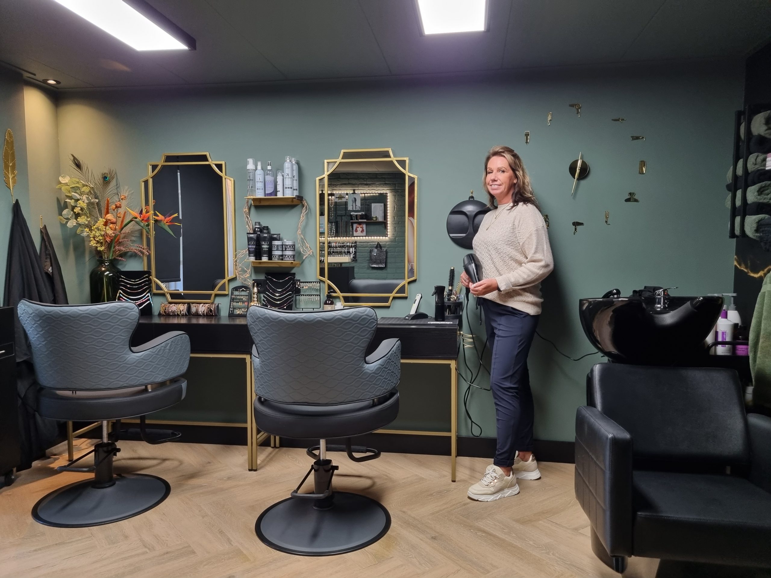 foto debby kapsalon 18 10 2022